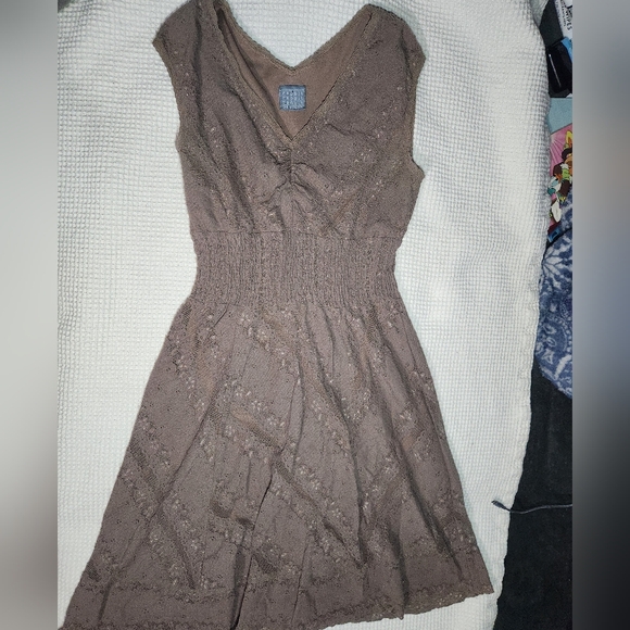 Rabbit Rabbit Rabbit Taupe Lace-Overlay V-Neck Mini Dress - Picture 2 of 12